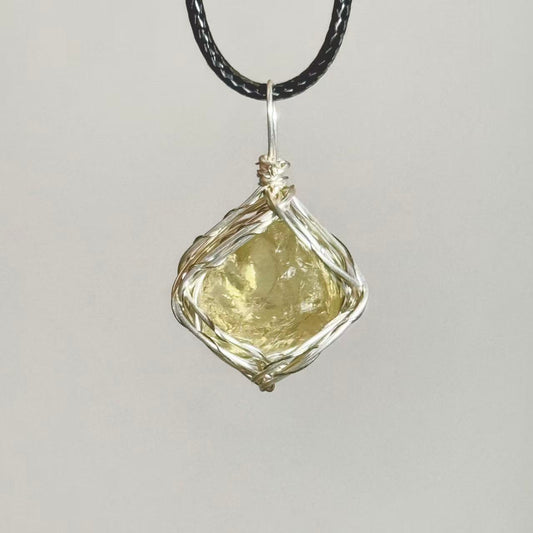 Collar artesanal cristal caramelos multicolor brillante joyería elegante mujer