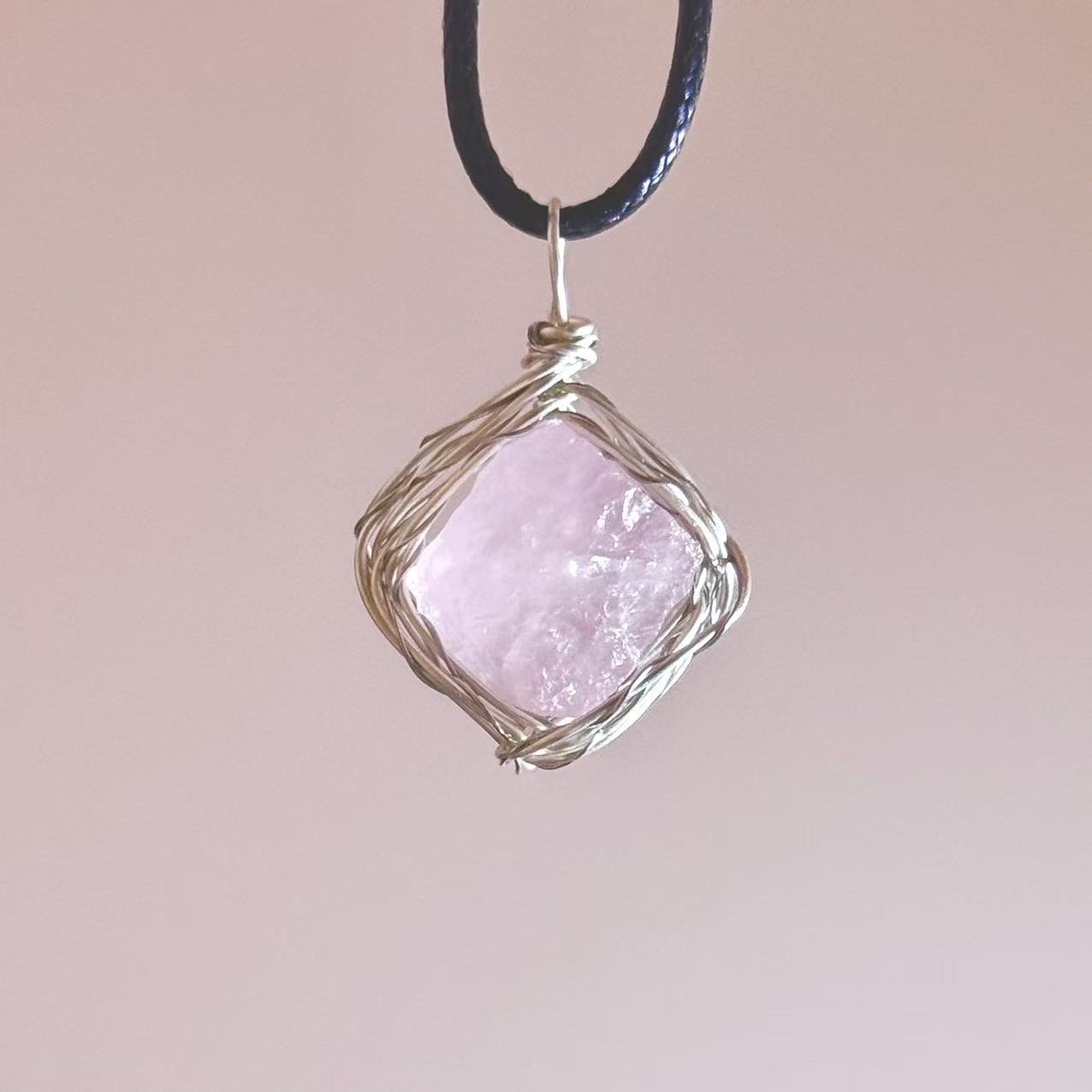 Collar artesanal cristal caramelos multicolor brillante joyería elegante mujer