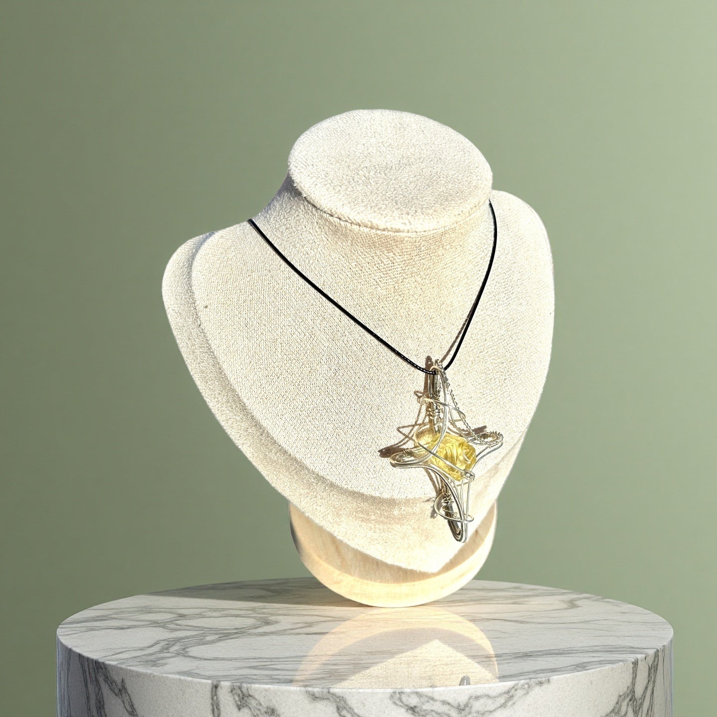 Collar artesanal cristal estrella de cuatro puntas multicolor brillante joyería elegante mujer